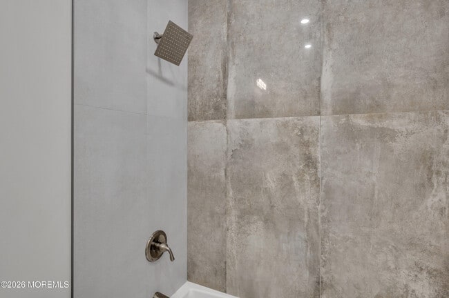 Building Photo - 31 W Front St