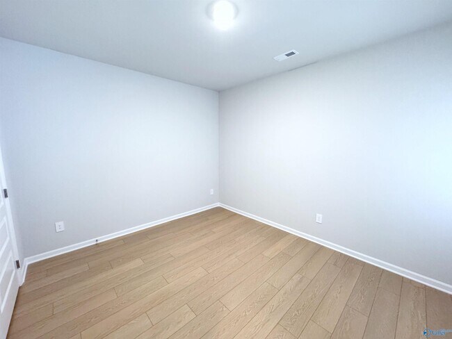 Building Photo - 6065 Gardner Maples Dr SE