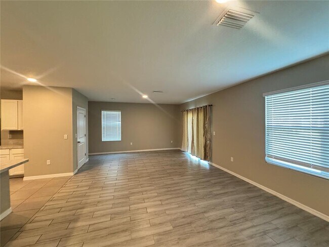 Building Photo - 2327 Ashberry Ridge Dr