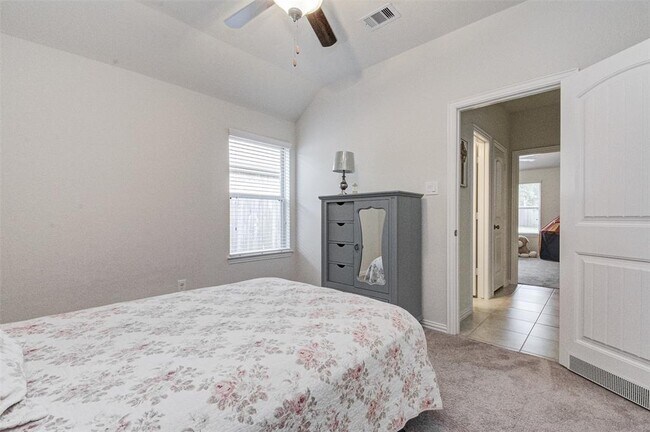 Building Photo - 2940 Twin Cove Ct