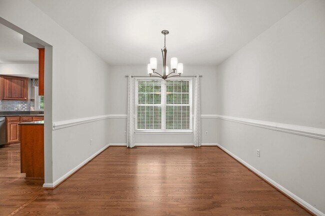 Building Photo - 10205 N Hampton Ln