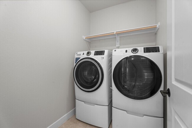 Building Photo - 24126 Orchard Oriole Ct