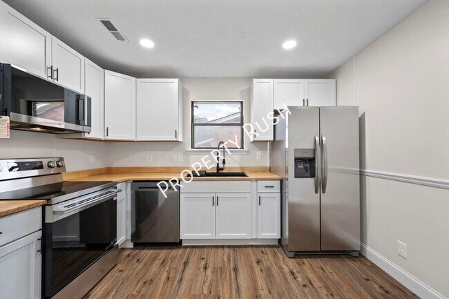 Building Photo - 3334 Gundy Dr