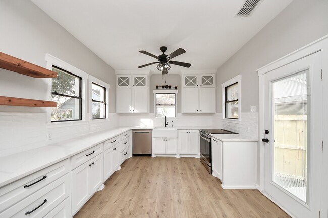 Building Photo - 1507 Brooks Ave