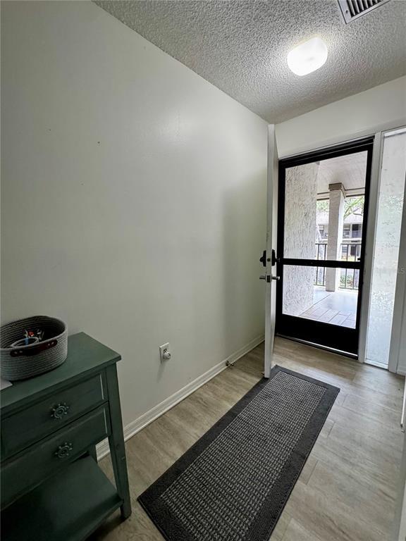 Building Photo - 3031 Quail Hollow St