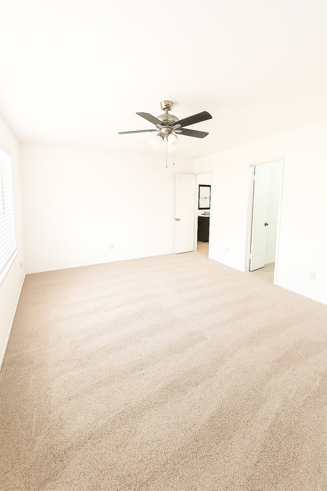 Building Photo - 5126 Sprey Dr