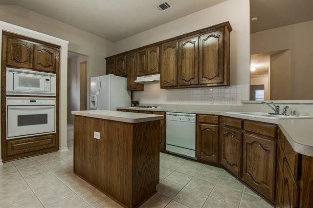 Building Photo - 15763 Durango Dr