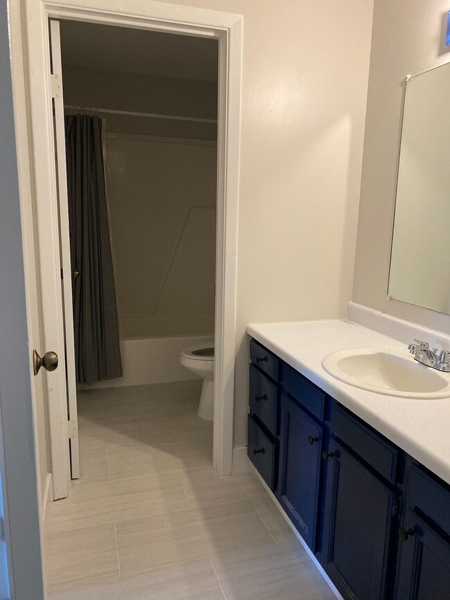 Building Photo - 2607 Harvest Dr