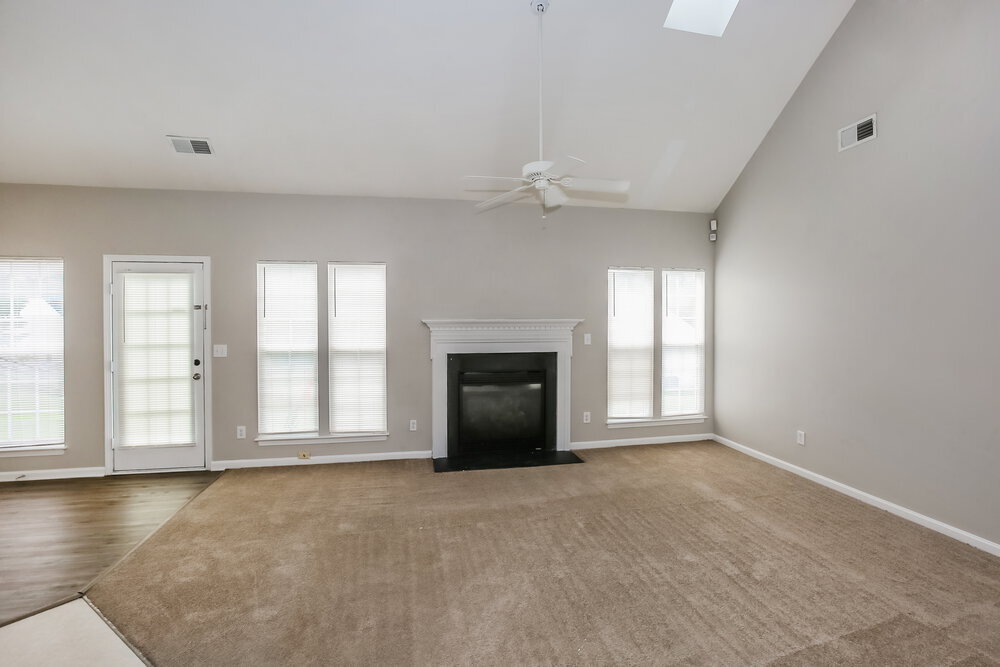 Building Photo - 9908 Spring Park Dr