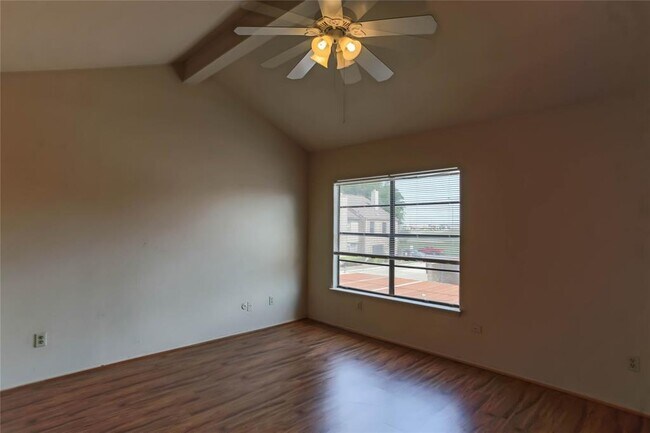 Building Photo - 9901 Sharpcrest St