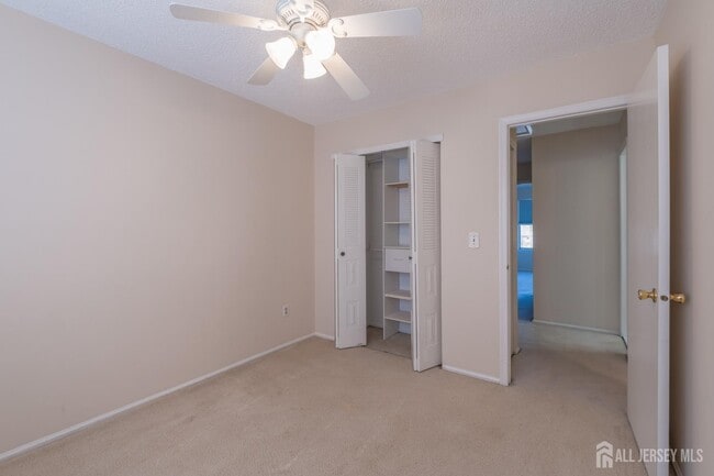 Building Photo - 1101 Doolittle Dr