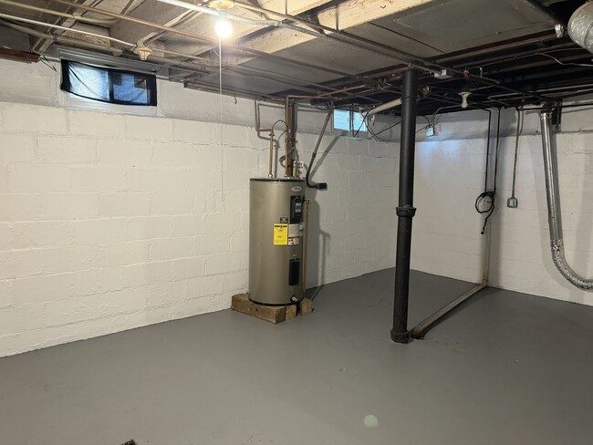 Building Photo - 349 W Illinois Ave