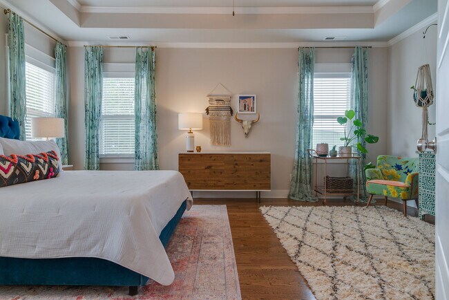 Building Photo - 1407 Pillow St