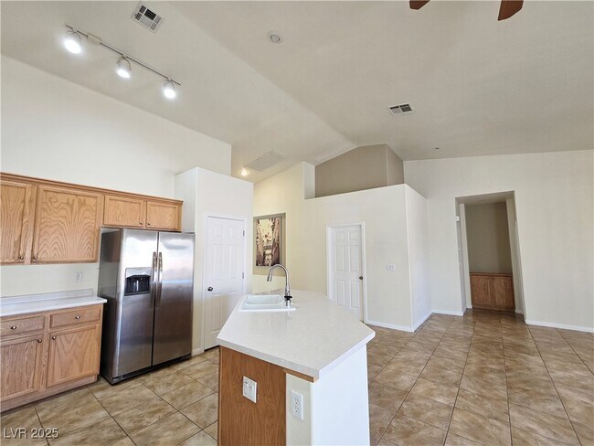 Building Photo - 9818 Nicova Ave