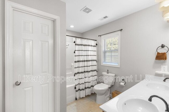 Building Photo - 21 Sawtooth Oak Cir