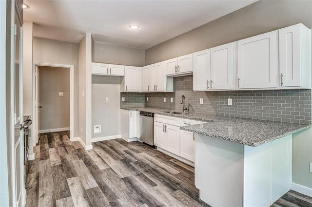 Building Photo - 3266 Wexford Dr