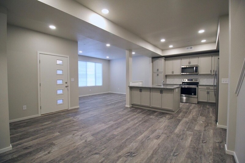 Building Photo - 321 Skyraider Way