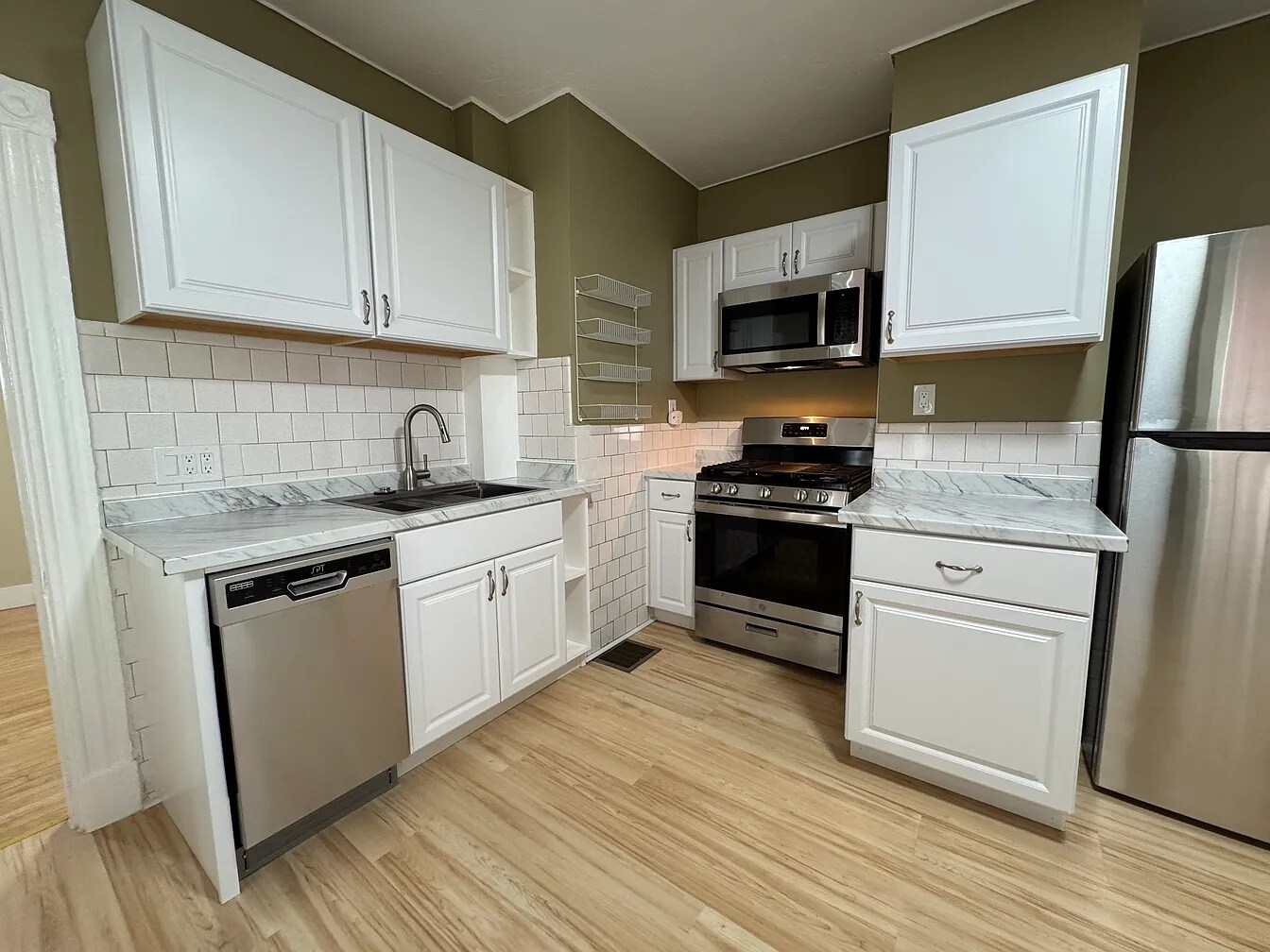 Building Photo - 368 Washington St