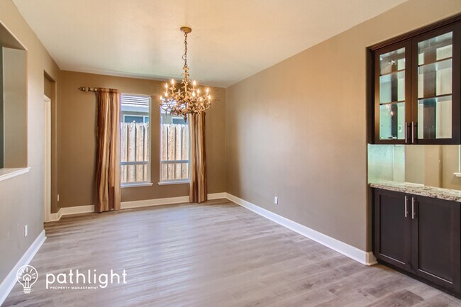 Building Photo - 6142 Big Bend Dr, Roseville, CA, 95678