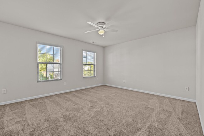 Building Photo - Spacious 5 Bedroom Home with 2-Car Garage,...