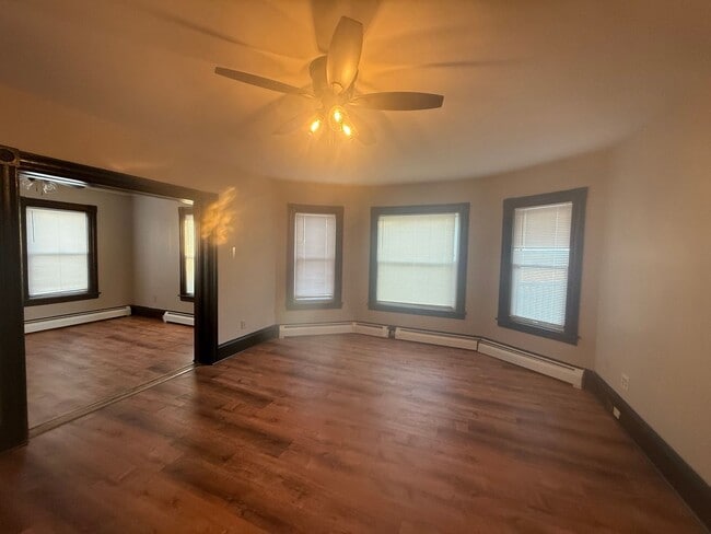 Building Photo - 293 Hayward St