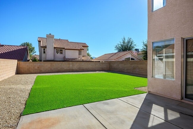 Building Photo - 86 Quiet Desert Ln