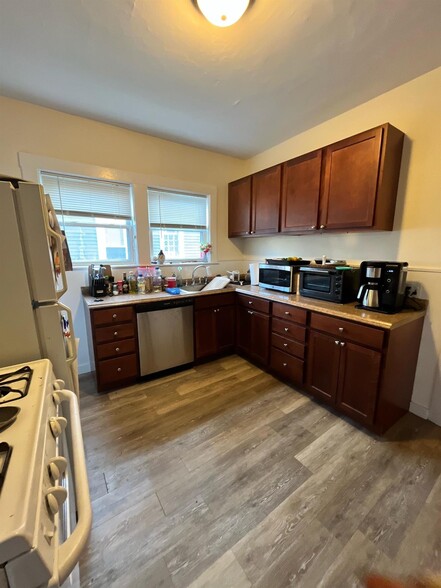 Building Photo - 333 Alewife Brook Pky