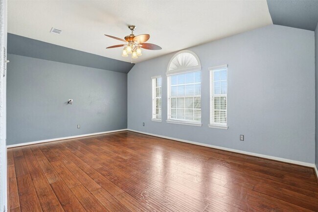 Building Photo - 326 Wild Bird Dr