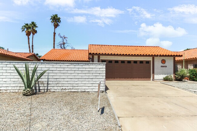 Building Photo - 76612 Florida Ave