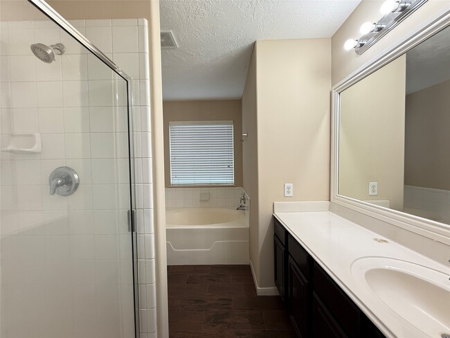 Building Photo - 19318 Grand Colony Ct