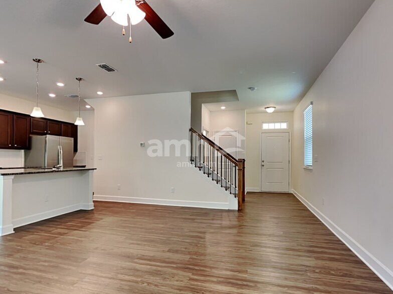 Building Photo - 10322 Riverwalk Ct