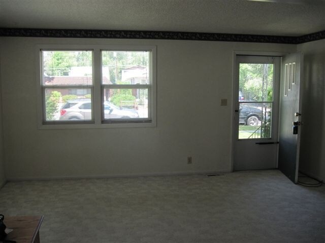 Building Photo - 618 Avenue E