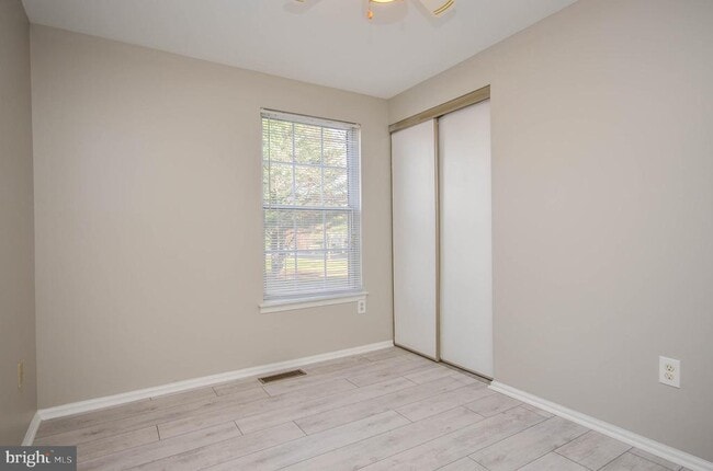 Building Photo - 8 Hines Ct