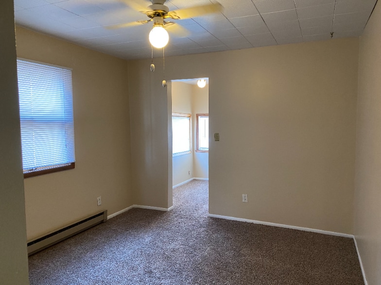 Building Photo - 217 Central Ave S