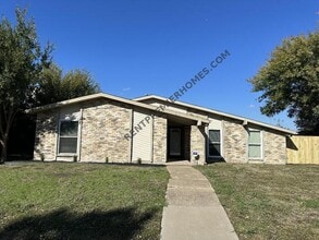 Building Photo - 4513 Freeport Dr