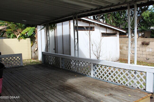 Building Photo - 903 W Millard Ct