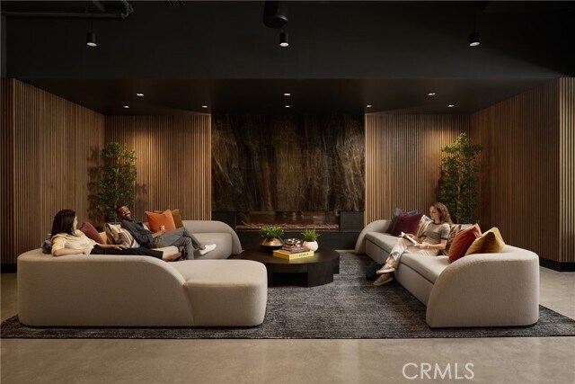 Building Photo - 21010 Erwin St