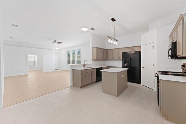 Building Photo - 1201 Telese Ct
