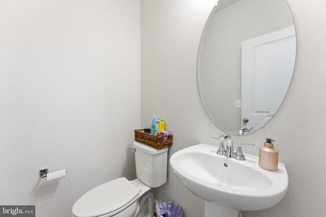 Building Photo - 2818 Dart Dr