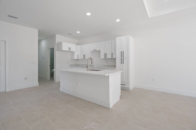 Building Photo - 5245-5247 26th St SW