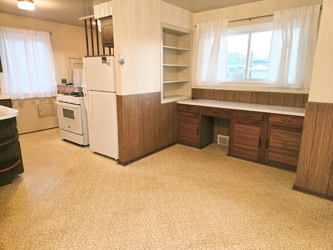 Building Photo - 28606 Denise St