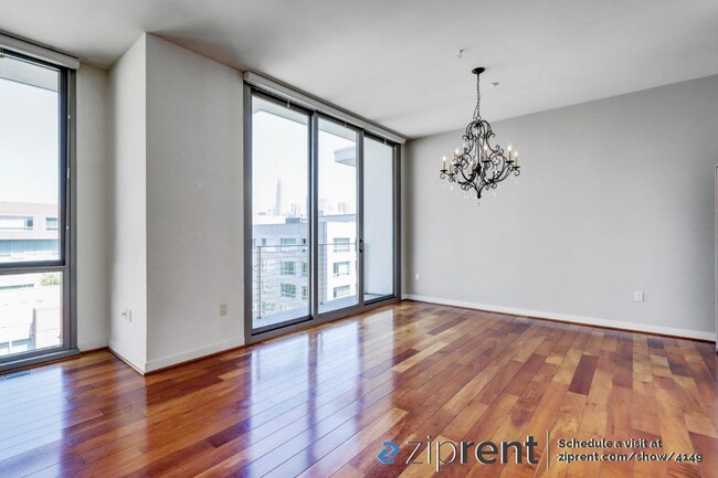 Building Photo - 255 Berry St