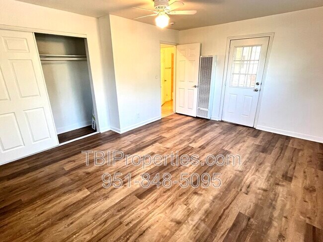 Building Photo - 4531 Park Ave