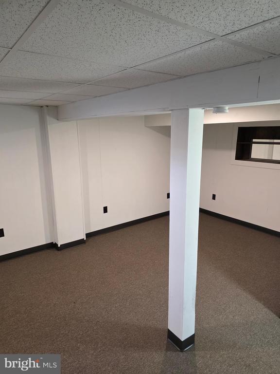 Building Photo - 1008 Fairview Ave