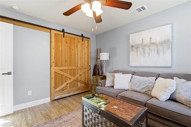 Building Photo - 1036 Decker Dr