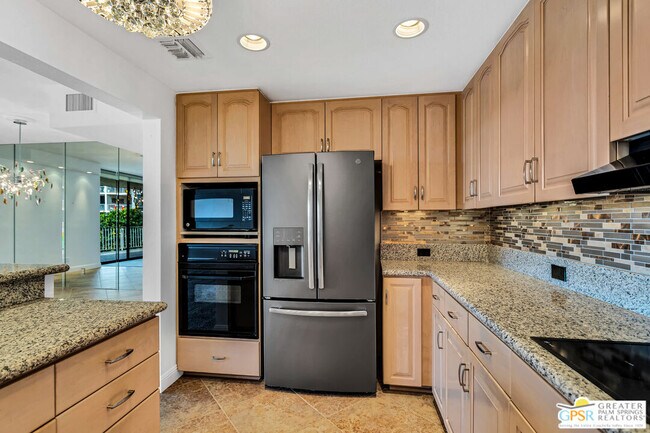 Building Photo - 910 Island Dr