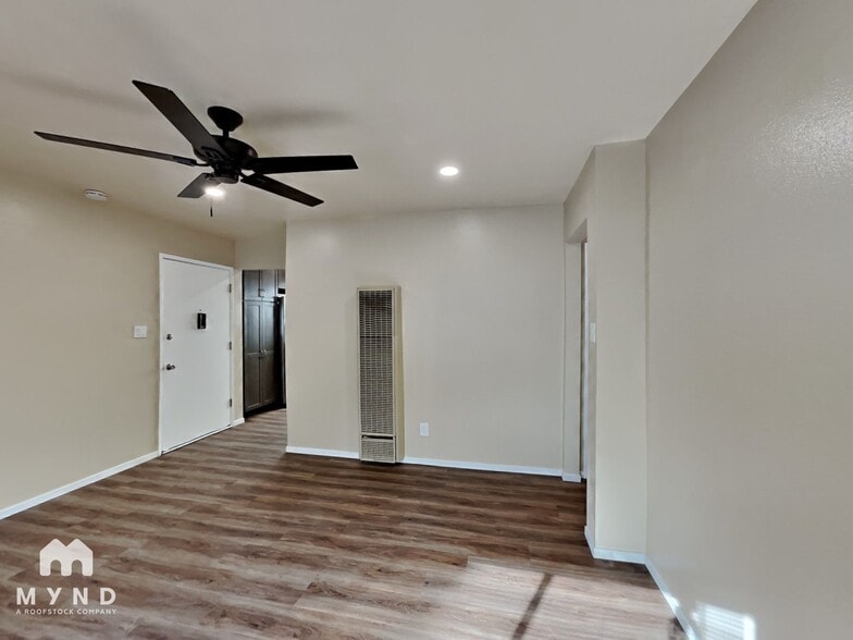 Building Photo - 2516 I St