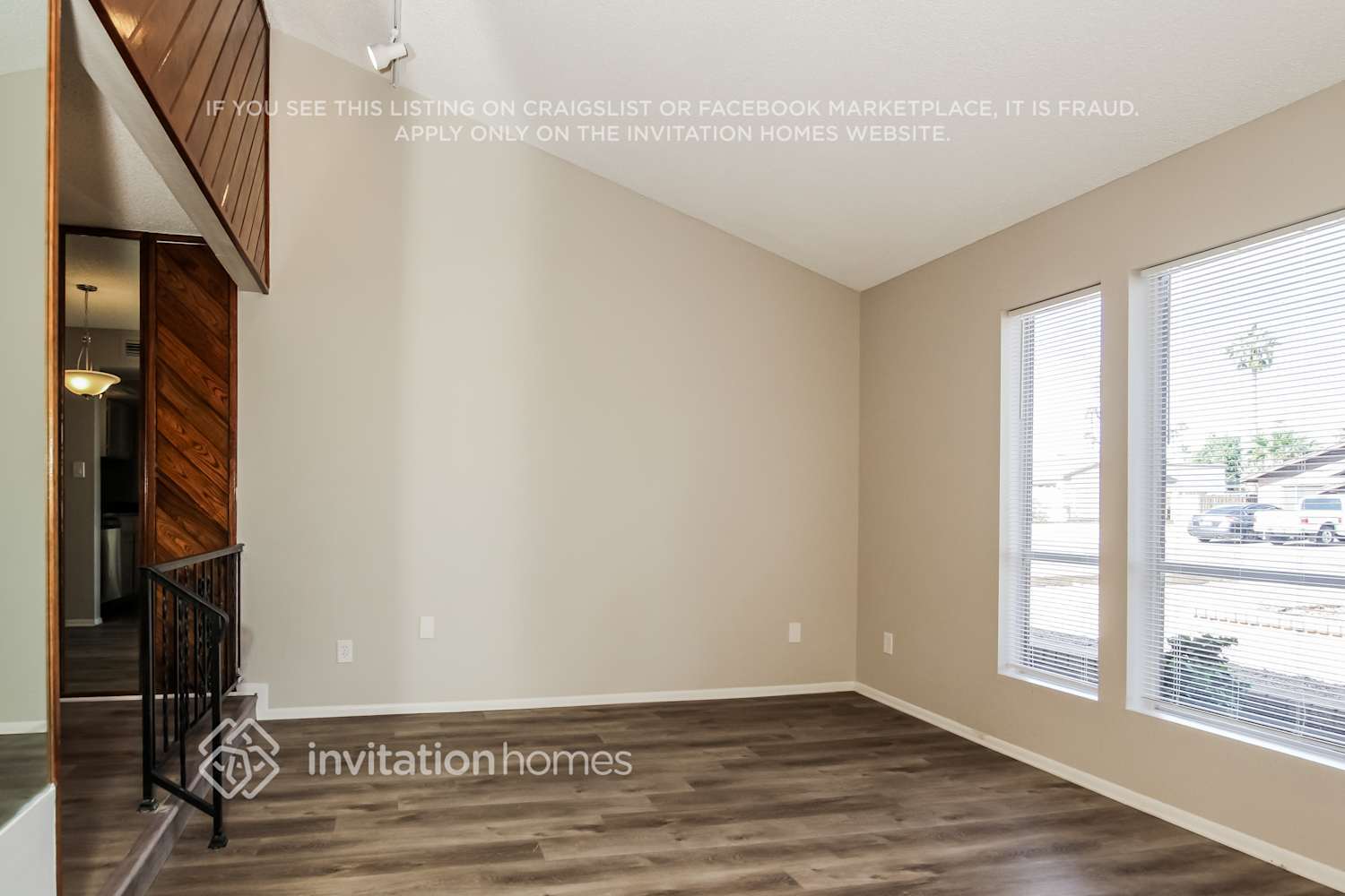 Building Photo - 4507 W Gardenia Ave