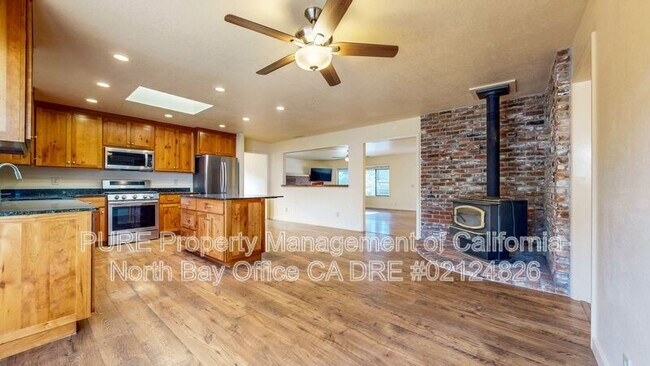 Building Photo - 4939 Dry Creek Rd
