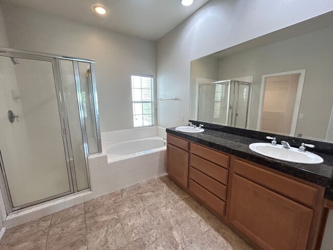 Building Photo - 2834 Ballesteros Ln